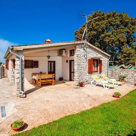House Nino In *