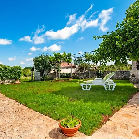 House Nino In Appartamento Krmed