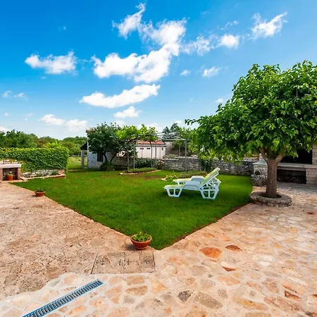 Charming House Nino With A Fenced Yard * Krmed