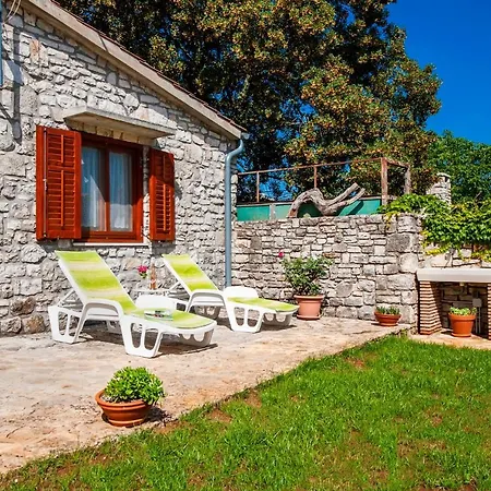 Apartment Charming House Nino With A Fenced Yard *