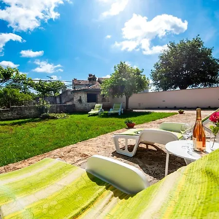 Charming House Nino With A Fenced Yard